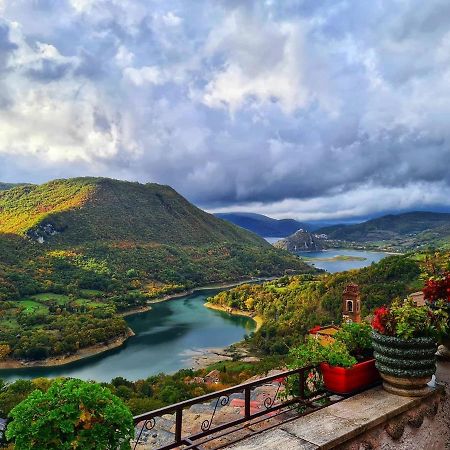 La Casa Sul Fiordo Lago Del Turano Paganico Sabino Ngoại thất bức ảnh
